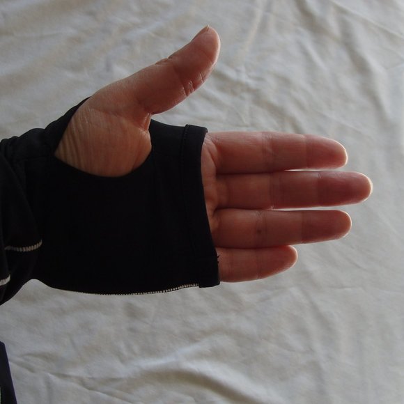 GH BASS Black Long Sleeve 1/2 Zip "EXPLORER" Athletic Workout Top Sz SMALL - Picture 5 of 8